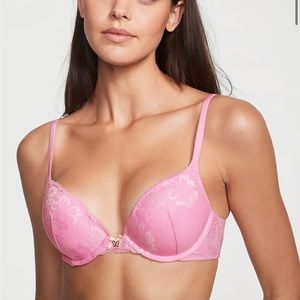 Victoria’s Secret Body by Victoria Pink Push Up Bra